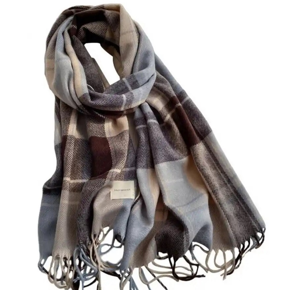 NEW, NEVER WORN Cashmere Scarf